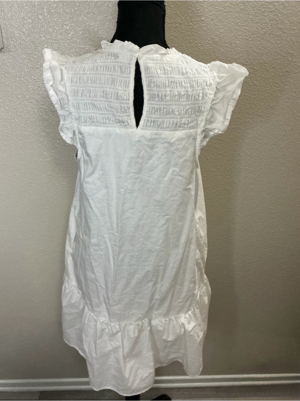 Old Navy White Smocked Ruffle Top - Picture 3 of 4